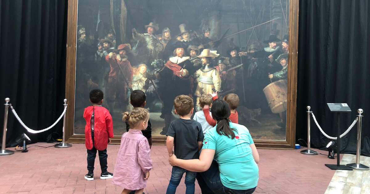 Rembrandt als inspirator om lekker te kliederen: ‘Leuk toch, zo’n dreumes die je komt schilderen?’