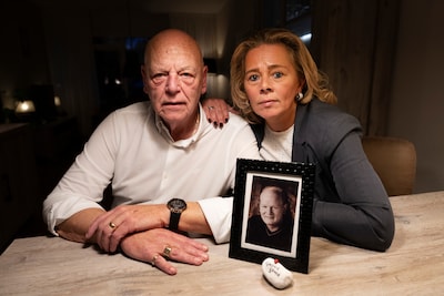 Hij troostte de familie en droeg de kist van Erwin, kort daarna bleek hij de moordenaar te zijn