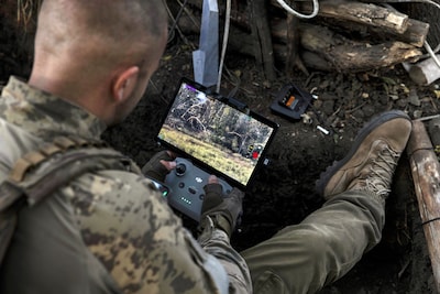 Musks Starlink is gamechanger aan front Oekraïne: 'Eenvoud ervan maakt het militair aantrekkelijk'