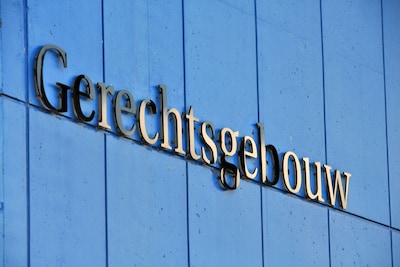 Plotselinge aanval op zwangere vrouw: dader bracht haar in nekklem en krijgt tbs