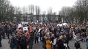 De protesterende leraren op de Bossche Parade.