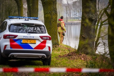 Lichaam gevonden in kanaal, schepen mogen er niet door
