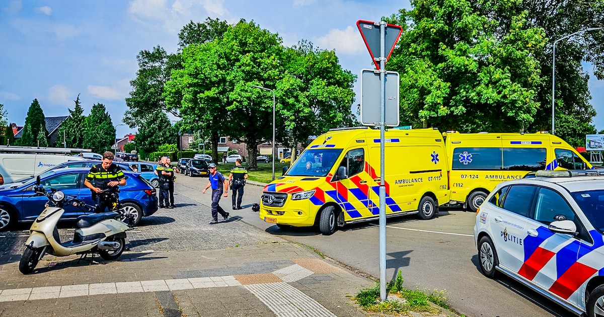 Twee gewonden bij ongeluk met scooter in Rheden.