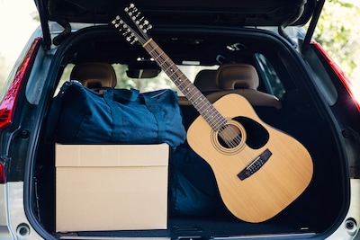 Man (25) uit Soest probeert partij muziekinstrumenten te verkopen aan muziekwinkel, dan krijgt de wi