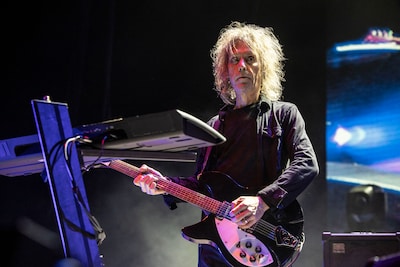 The Cure-gitarist Perry Bamonte (65) overleden, zou in 2026 optreden op Pinkpop