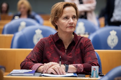 Staatssecretaris haalt speelzand met asbest nog altijd niet uit schappen