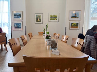 Massaal naar Duitsland voor goedkope brandstof, maar eet jij ook al bij deze spotgoedkope kantines n