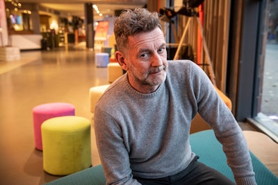 Kluun: ‘Ik zeg altijd tegen mijn dochters: één of honderd bedpartners, dat bepaal je zelf’