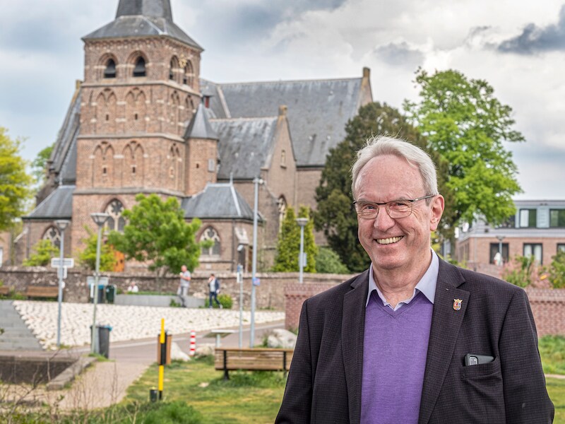 ‘Toko' Rinus (1947-2025) was beroemd om zijn eten, maar hij stond zelf ...