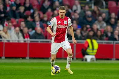 LIVE eredivisie | Ajax snel op voorsprong tegen FC Volendam, Baas kopt raak uit corner van Bounida