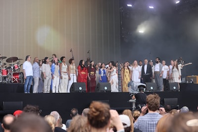 Bewoners van azc’s in Arnhem zingen op hoofdpodium Down the Rabbit Hole: ‘Ik was shocked’