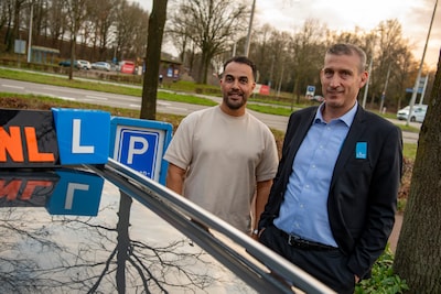 Leerling vergat dat hij met navigatie moest rijden, kenningsmakingsgesprekken bij CBR helpen daartegen: ‘Het haalt bepaalde ruis weg’
