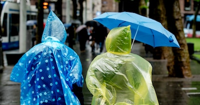 Korrelhagel, onweer en langdurige buien: op zondag slaat het weer om na zomers voorproefje