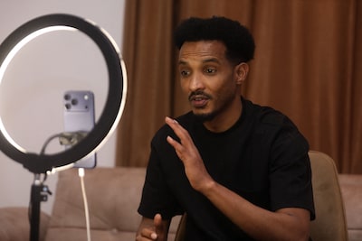 Consumentenbonden eisen strengere Europese regels voor influencers die reclame verstoppen