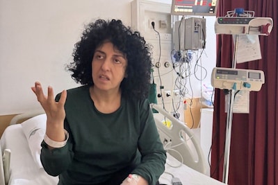 Iraanse Nobelprijswinnares Narges Mohammadi op borgtocht vrij vanwege gezondheidsproblemen