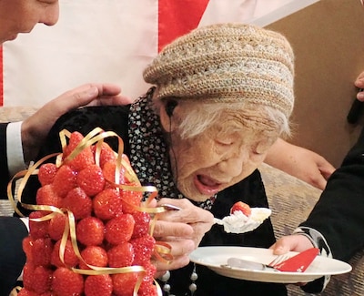 Historisch: Japan telt nu meer dan 100.000 honderdjarigen en dat is niet alleen maar goed nieuws