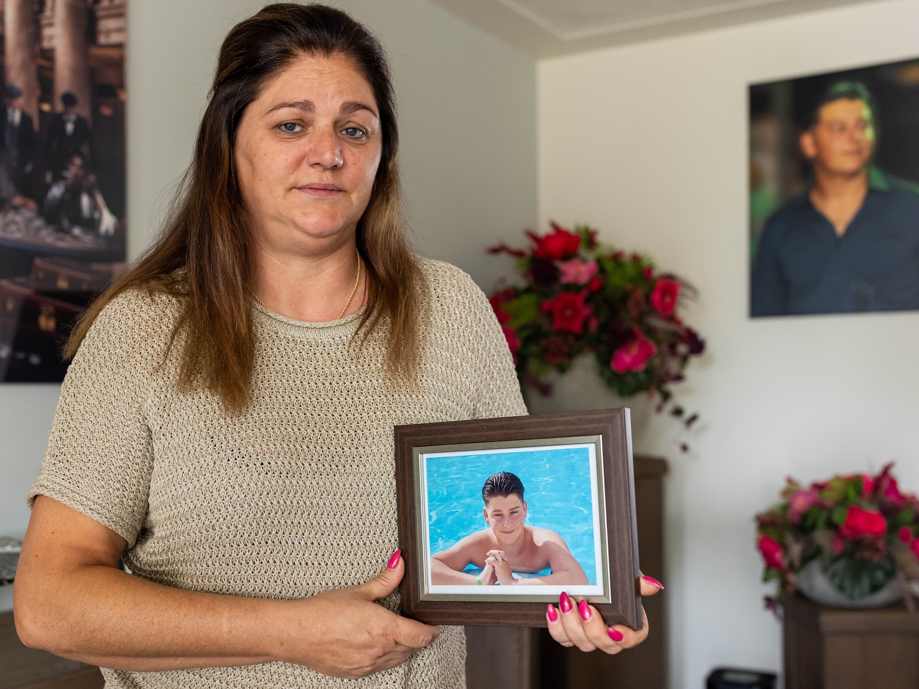 Michella zwemt voor overleden zoon Swen (17): ‘Hij moest nog gaan leven’