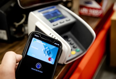 Voeding en alcoholvrije dranken drukken inflatie, tickets duurder