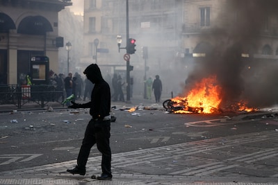 Live rellen Frankrijk | Franse premier belooft 'enorme' politie-inzet bij demonstraties