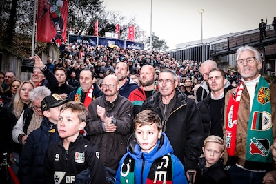 NEC-iconen Frans Janssen en Sije Visser hebben het leven weer omarmd: ‘Zij zijn ons alles’