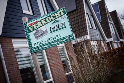 Bestaande koopwoningen opnieuw duurder, prijsstijging vlakt verder af