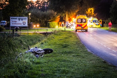 Motorrijder zegt dat hij niet zo hard reed bij ongeval waarbij wielrenner overleed: ‘Er is een alter