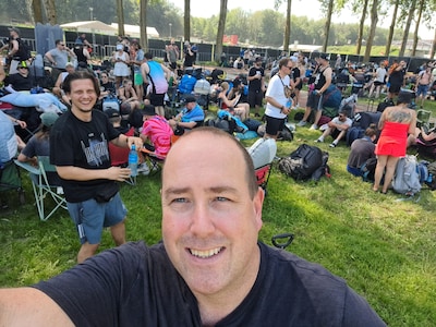Verslaggever Arjan ziet chaos bij Defqon nu festival is afgelast: ‘Veel mensen begrijpen niks van beslissing’