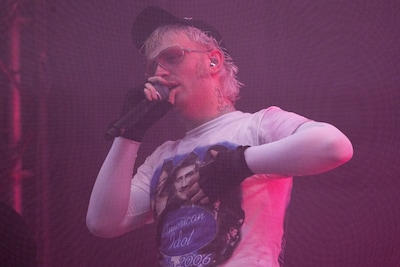 Snikkend schept Joost Klein ook in Ziggo Dome zijn unieke universum﻿