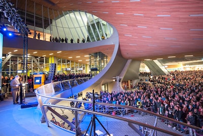 Tiende verjaardag voor Arnhem Centraal: stuur ons jouw beste foto van het station