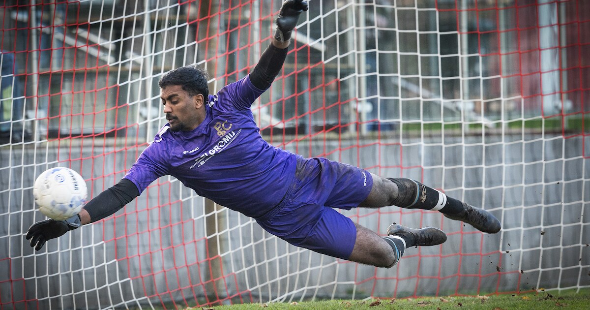 Al vijf gestopte penalty’s, maar pas twee punten: deze doelman had het ...