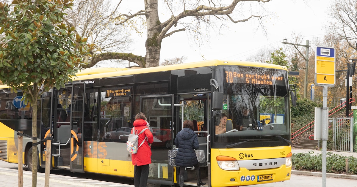 Bewoners in opstand tegen verdwijnen ‘enige vaste busverbinding’ Haarzuilens en groot deel Vleuten-d