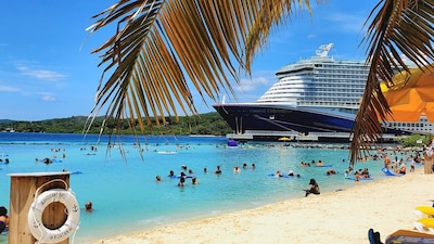 Droomcruise eindigt in reddingsoperatie voor Nederlandse toeriste, met spoed van schip gehaald