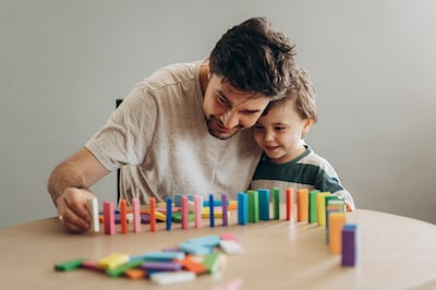 Zorgen is nog altijd een vrouwentaak: ‘Mannen doen zichzelf ernstig tekort’
