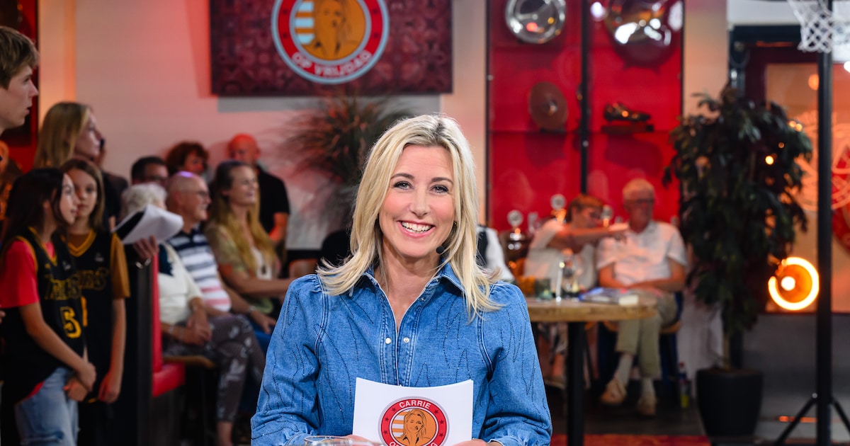 Carrie ten Napel luidt voor het laatst weekend in vanuit clubhuis in Bunschoten-Spakenburg