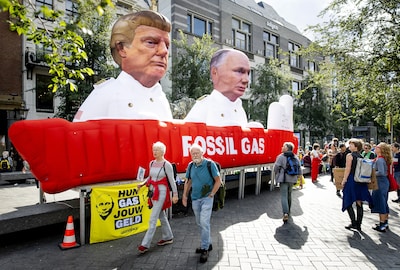 Duizenden mensen bij klimaatmars, organisaties manen kabinet tot actie: ‘Met dit beleid halen we doelen niet’
