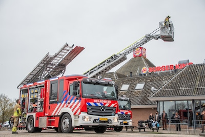 Bezoekers van Burger King in De Meern opgeschrikt door korte brand in de keuken, locatie tijdelijk g
