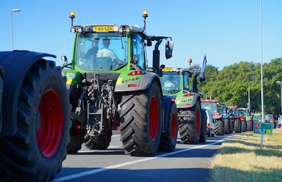 Meerderheid Nederlanders is klaar met snelwegprotesten van boeren, pleidooi voor harder ingrijpen