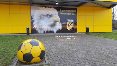 Met de dood van Ton is ons Vitesse-supportershomeclubje weer verder gekrompen