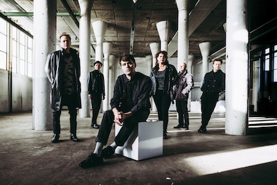 Verslaggever Jelmer (36) waagt zich als muzikant op Spotify: ‘Het algoritme is berucht’