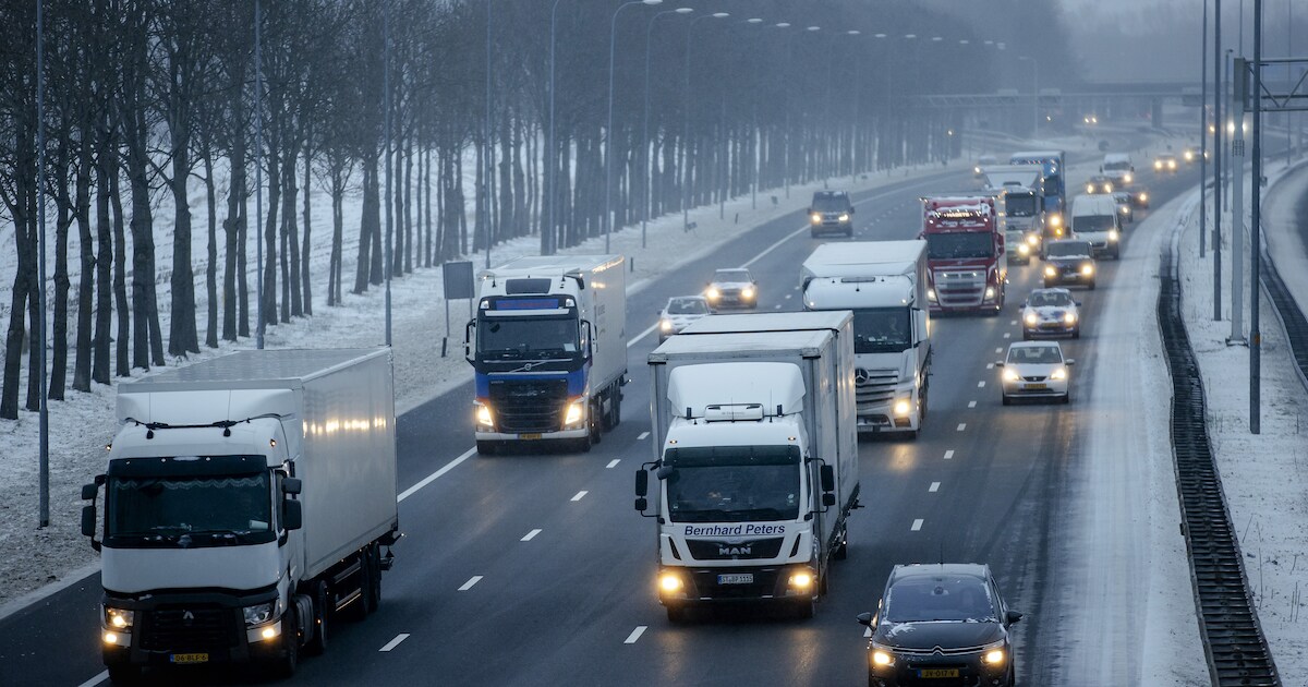 Extreem drukke ochtendspits voorbij, code geel ingetrokken | Nieuws ...