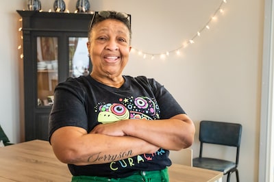 Dood van pleegzoon Jerryson (15) inspireert Marian om politiek in te gaan: ‘Mogen jongeren niet laten wegzakken’