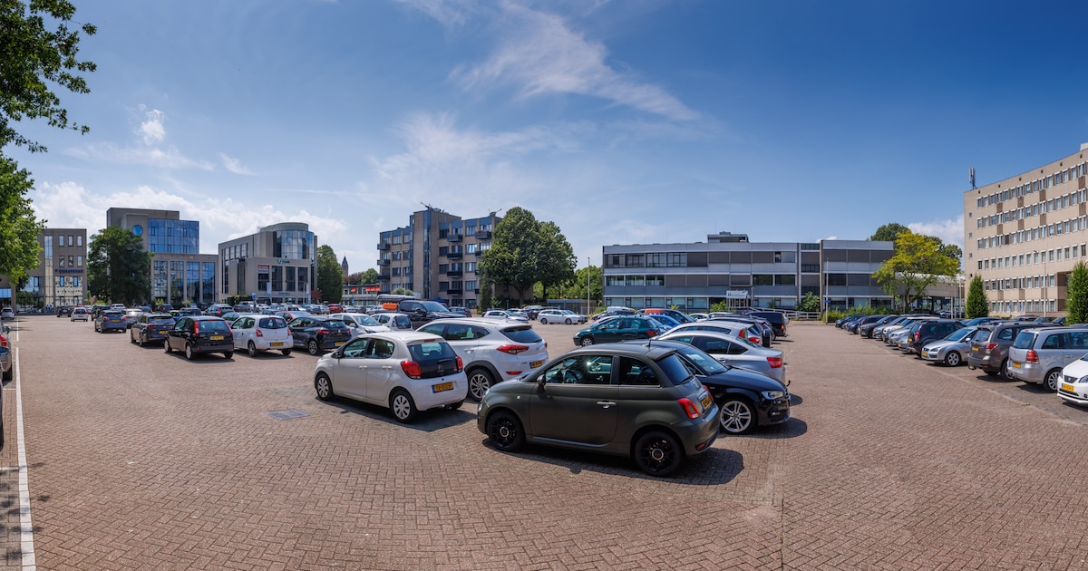 Parkeertarief Plein 13 in Bergen op Zoom naar 20 cent op zaterdag om meer shoppers te trekken