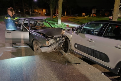 Frontale botsing in Beers, Millseweg afgesloten