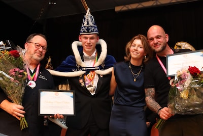 SMC Middelaar is Krölstart van ’t Jaor en versierde tuin voor prinses Femke