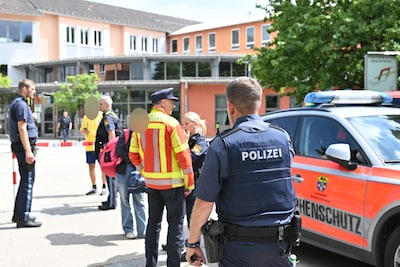 Zeker twee meisjes ernstig gewond bij incident op Duitse school, 16-jarige verdachte aangehouden
