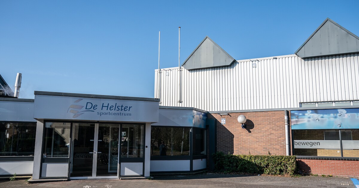 Alles piept en kraakt in De Helster, behalve de dakdelen, die vallen in ...