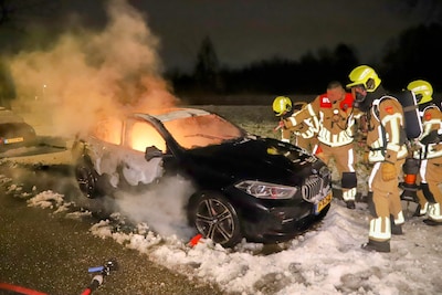 Omwonenden Tiel geschrokken van explosie bij auto: ‘Hier gebeurt normaal nooit wat’