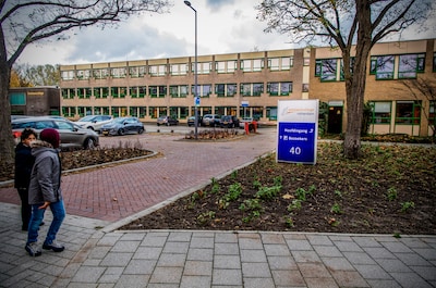 Grote schok na overlijden van twee leerlingen van één school: politie onderzoekt aanleiding