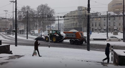 Veilig de weg op: op deze wegen in Arnhem wordt gestrooid