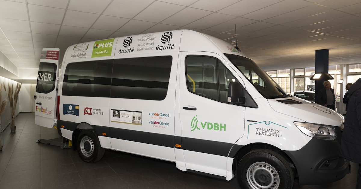 Nieuwe Neder-Betuwse seniorenbusjes elektrisch en ‘extra licht gebouwd’, maar dat bleek toch weer ni